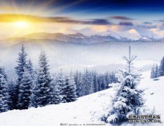 在冬天的长山，您可以欣赏壮观的雪景，还可以