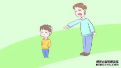 当我父亲教育孩子时，母亲的两种方法是不够的
