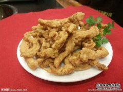 添加一个油炸成脆脆松脆脆肉的步骤。