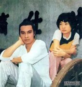 老骨头的照片，他们年轻时的前琼丹都是美丽和
