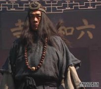 请与照片交谈，陈龙版本的吴松接近原版，而吴