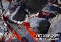 [？为什么烧煤勺子会从瓶子内部慢慢扩散？]