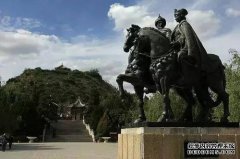 为什么Z的坟墓在内蒙古？